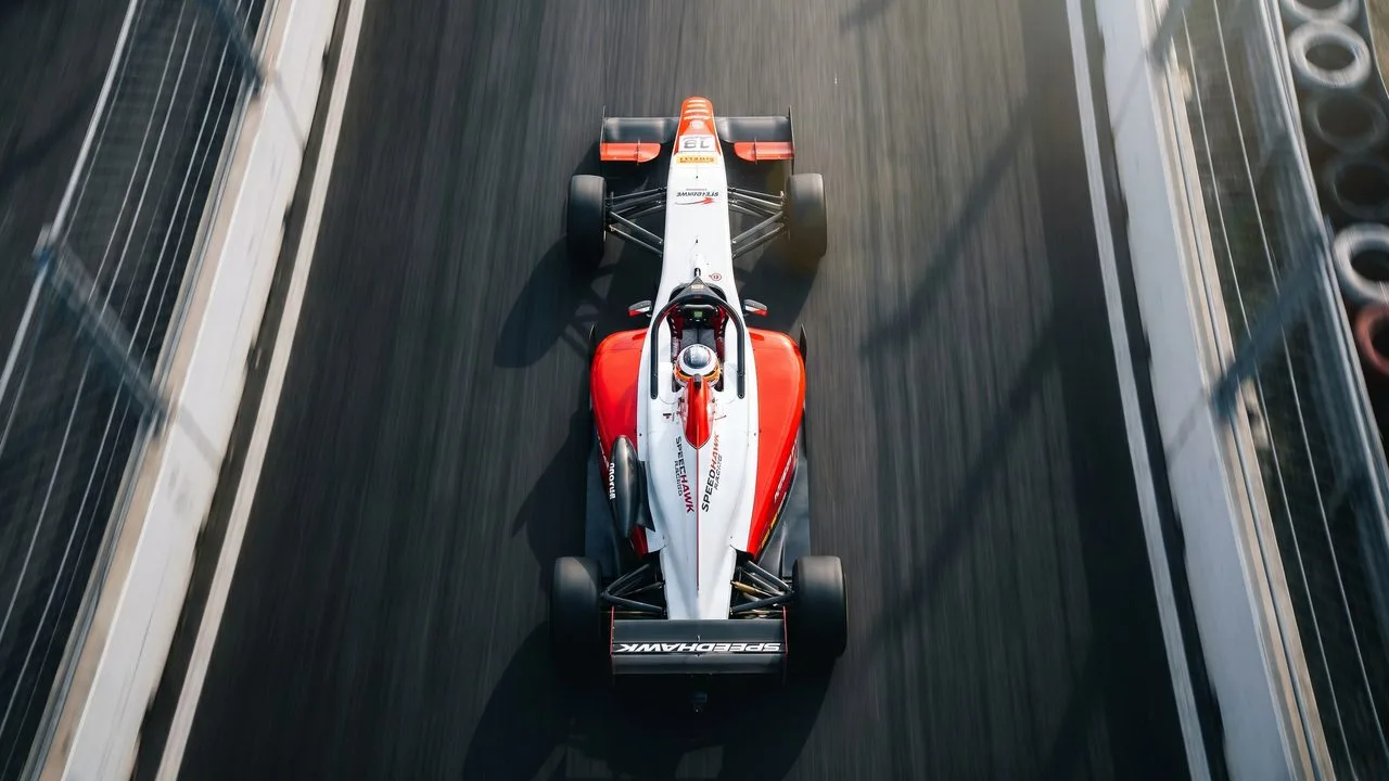 sacthumb-f1